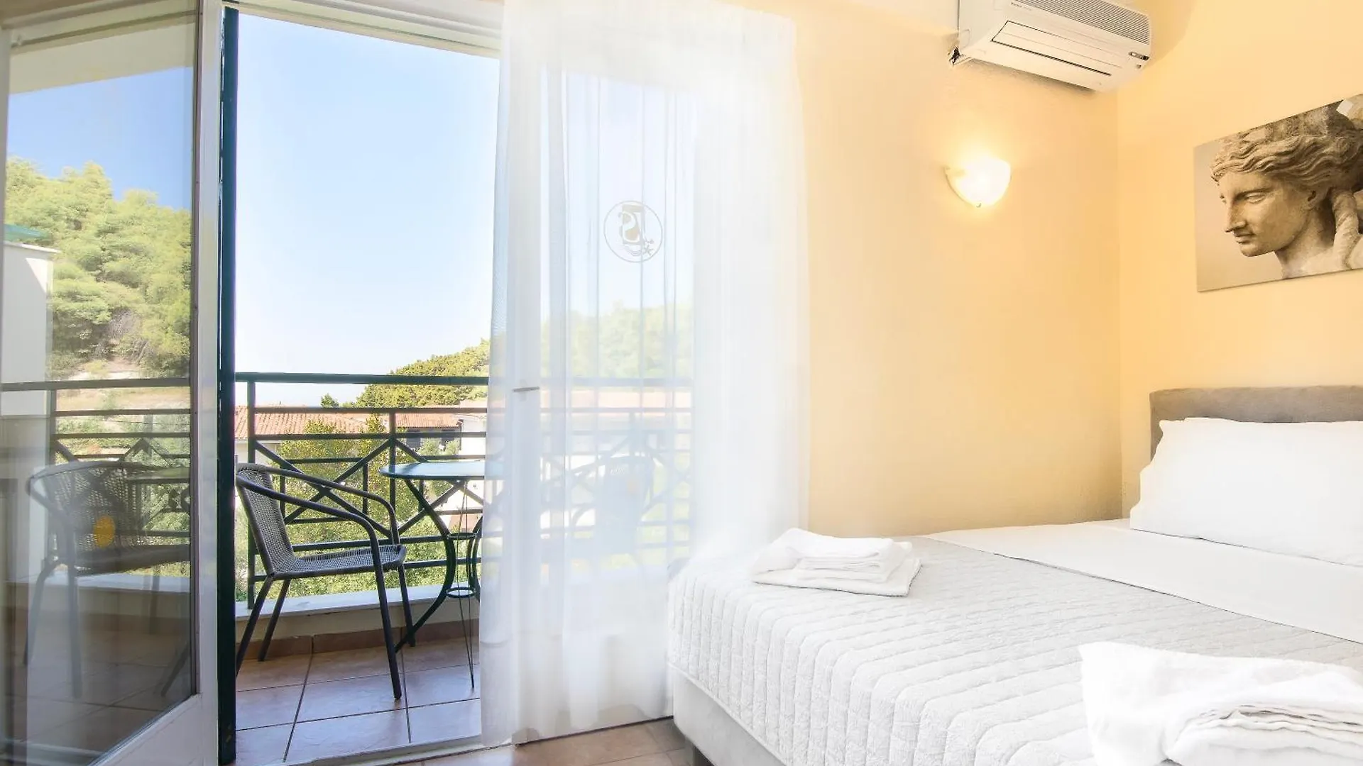 Julia Hotel 弗尔卡