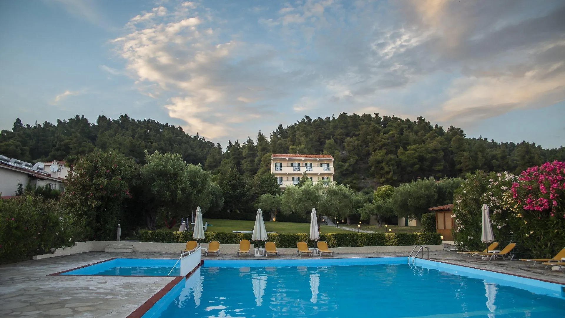 Julia Hotel Fourka