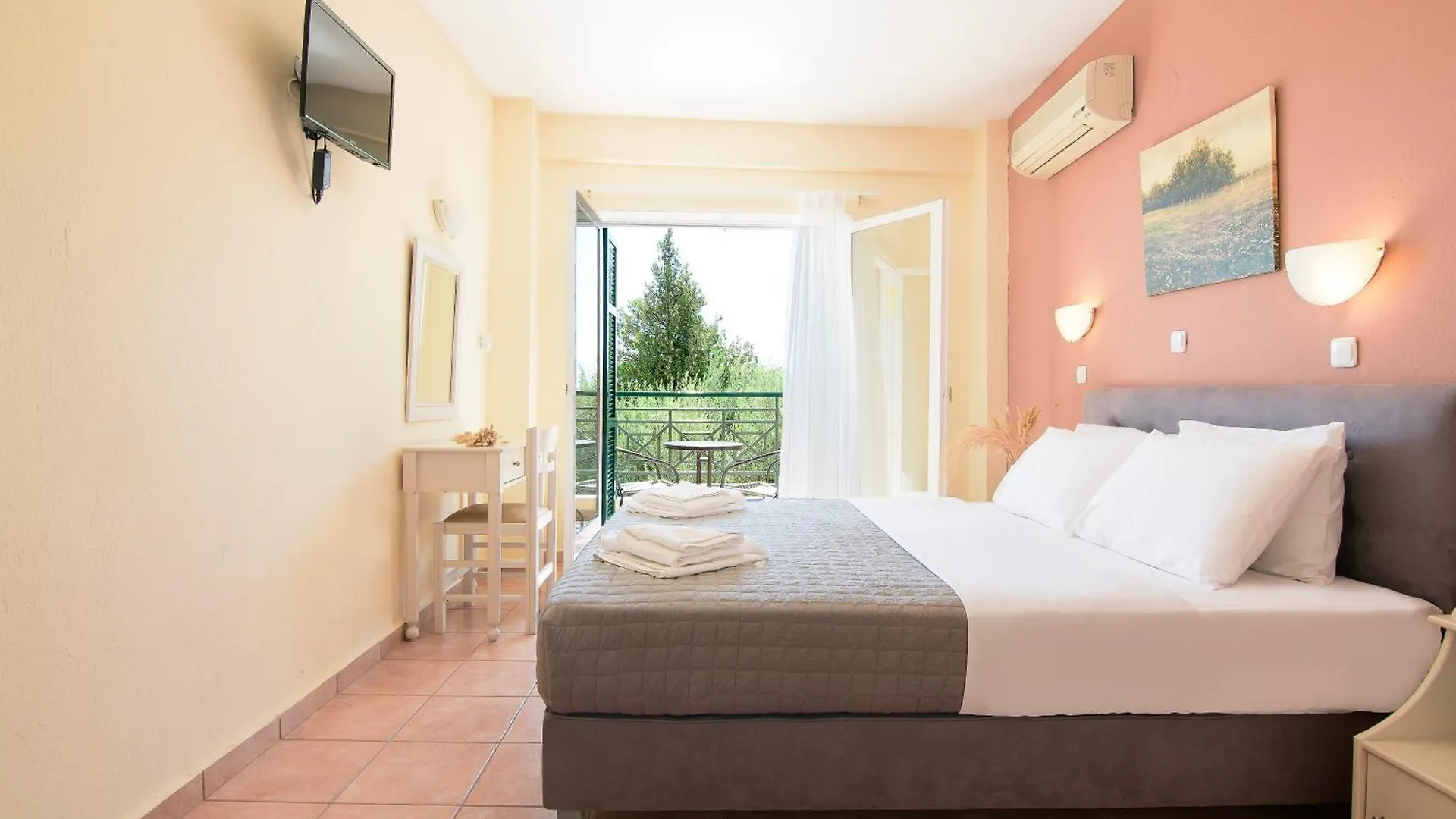 Julia Hotel Fourka Greece