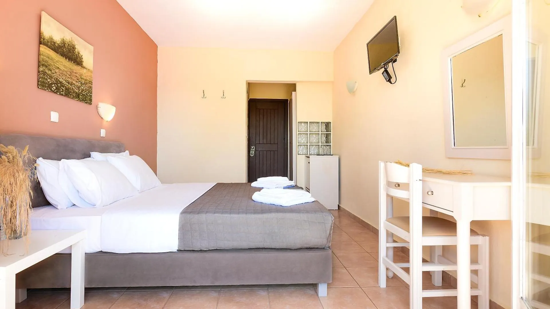 Julia Hotel Fourka