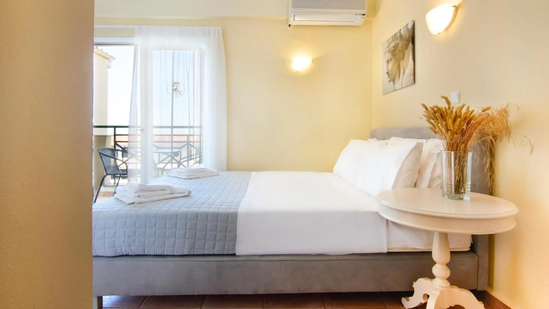 Julia Hotel Fourka